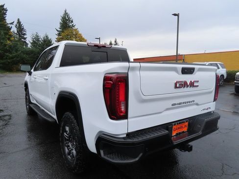 Used 2024 GMC Sierra 1500 AT4X image 5