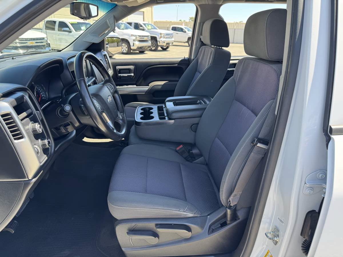 Used 2017 Chevrolet Silverado 1500 LT AWD/4WD image 21