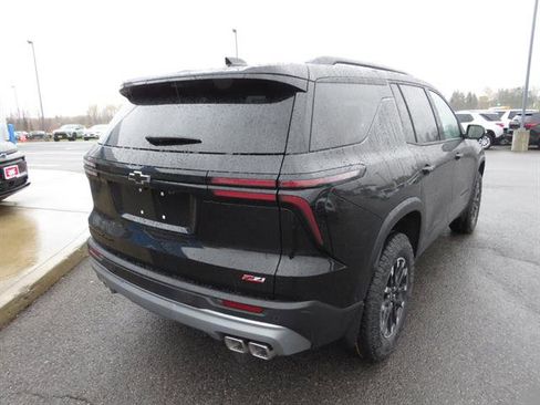 New 2026 Chevrolet Traverse Z71 w/ Enhanced Driving Package image 5