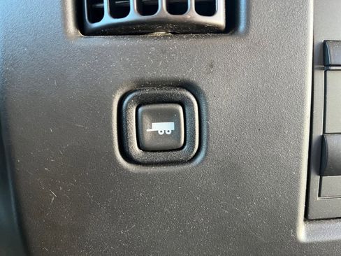 Used 2021 Chevrolet Express 3500 LS image 22