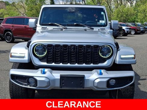 Used 2024 Jeep Wrangler High Altitude AWD/4WD image 2