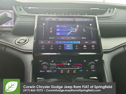 Certified 2023 Jeep Grand Cherokee Limited w/ Black Appearance Package image 27