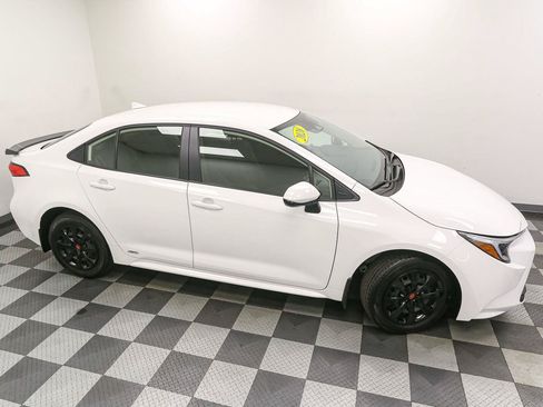 Certified 2026 Toyota Corolla LE AWD/4WD image 6