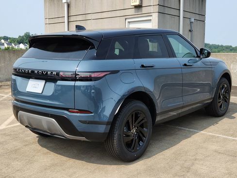Used 2026 Land Rover Range Rover Evoque S image 2