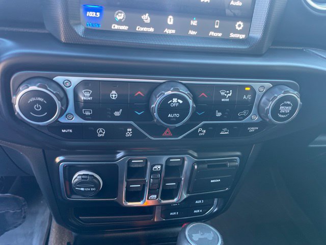 Used 2022 Jeep Wrangler Unlimited Sahara w/ Cold Weather Group AWD/4WD image 39