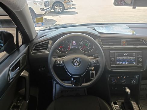 Used 2020 Volkswagen Tiguan S FWD image 26