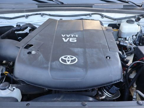 Used 2010 Toyota Tacoma 4x4 Double Cab image 39