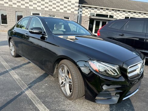 Used 2019 Mercedes-Benz E 450 4MATIC Sedan image 5