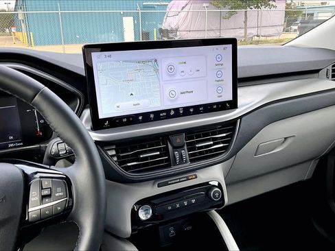 Certified 2023 Ford Escape SE image 7