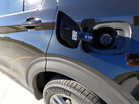 New 2026 Ford Explorer Active w/ Active Comfort Package image 29