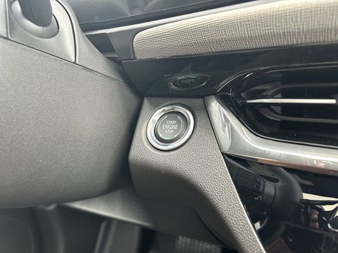 New 2025 Buick Envista Avenir image 18