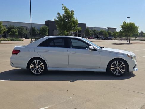 Used 2016 Mercedes-Benz E 350 Sedan image 7