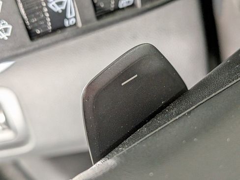 Certified 2025 GMC Acadia Elevation image 22