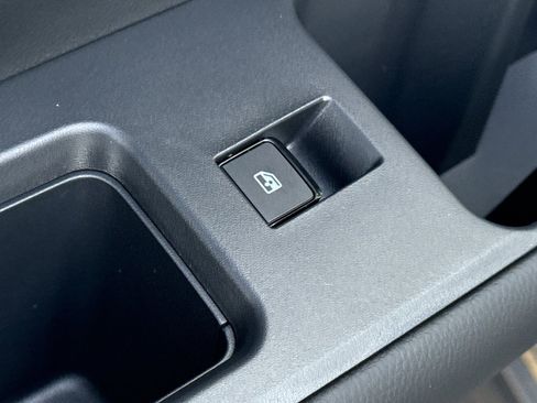 New 2026 Nissan Pathfinder SL image 31