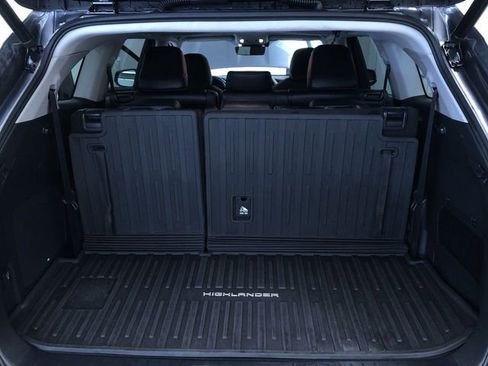 Used 2020 Toyota Highlander Limited image 33