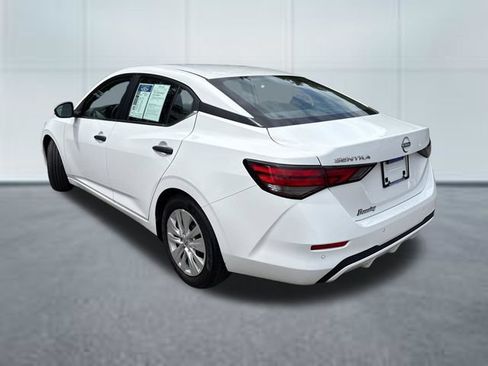 Used 2024 Nissan Sentra S FWD image 2