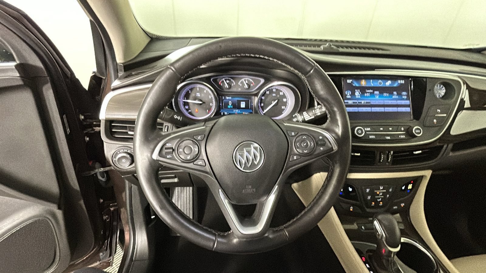 Used 2020 Buick Envision Essence FWD image 18
