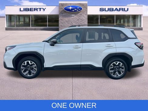 Used 2026 Subaru Forester Premium AWD/4WD image 4