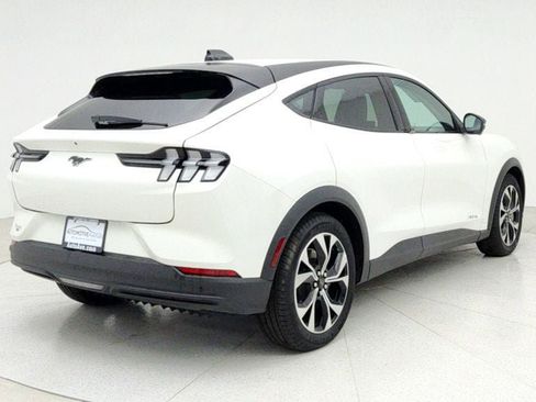 Used 2025 Ford Mustang Mach-E Select image 5