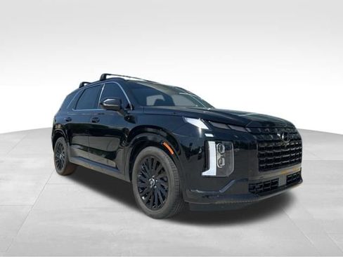 Used 2024 Hyundai Palisade Calligraphy image 3