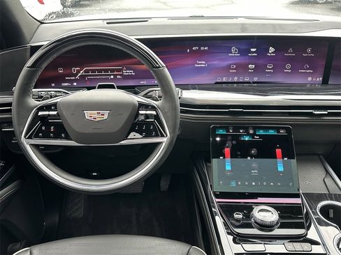 Certified 2025 Cadillac Escalade Sport w/ Touring Package image 23