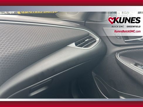 Used 2025 Chevrolet Malibu LT image 18