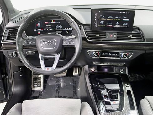 Used 2022 Audi SQ5 Prestige w/ Prestige Package AWD/4WD image 14