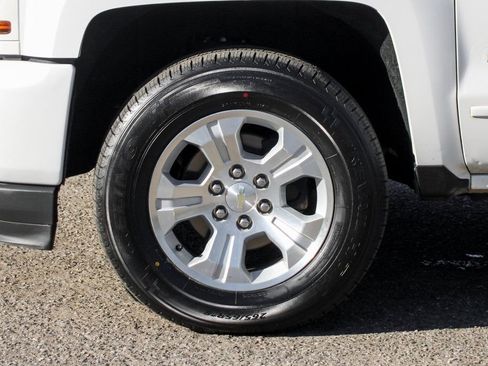 Used 2018 Chevrolet Silverado 1500 LT w/ All Star Edition image 37