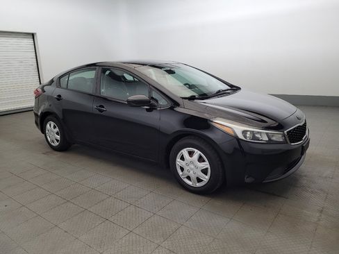 Used 2017 Kia Forte LX FWD image 11