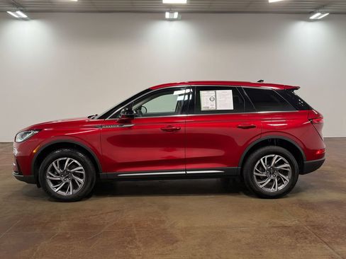 Used 2023 Lincoln Corsair AWD w/ Equipment Group 101A image 27
