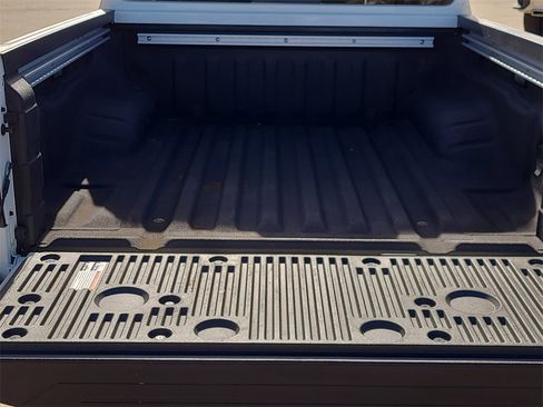 Certified 2025 Nissan Frontier SV w/ SV Convenience Package image 7