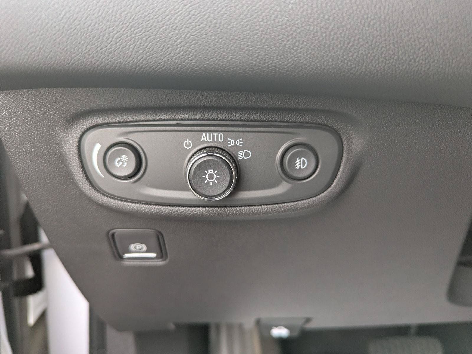 Used 2020 GMC Terrain SLT w/ Preferred Package AWD/4WD image 22