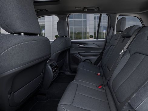 New 2025 Jeep Grand Cherokee Laredo X w/ Luxury Tech Group I image 23