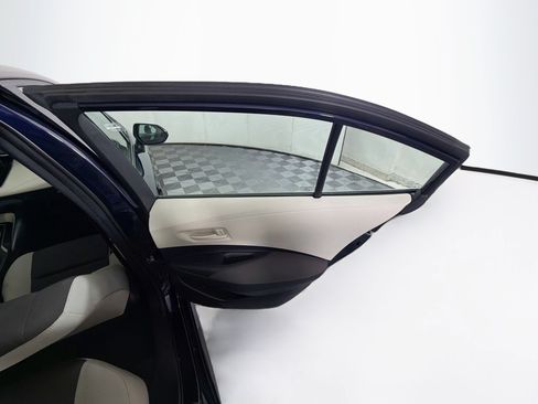 Used 2025 Toyota Corolla LE w/ Convenience Package FWD image 29
