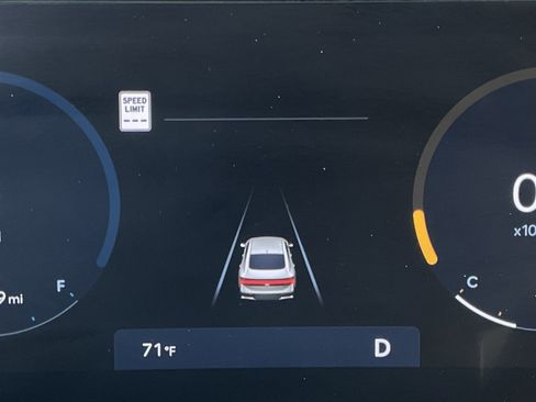 Used 2024 Hyundai Sonata SEL w/ Convenience Package image 14