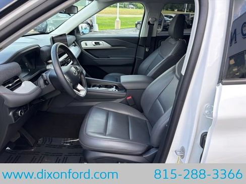 New 2026 Ford Explorer Active w/ Active Comfort Package AWD/4WD image 9