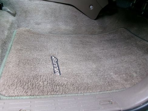 Used 2000 Toyota 4Runner SR5 image 22