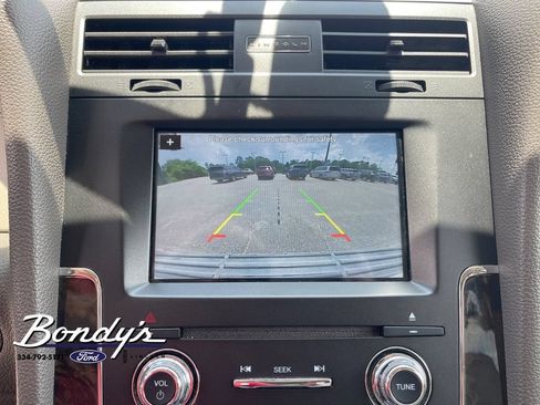 Used 2017 Lincoln Navigator Select RWD image 6