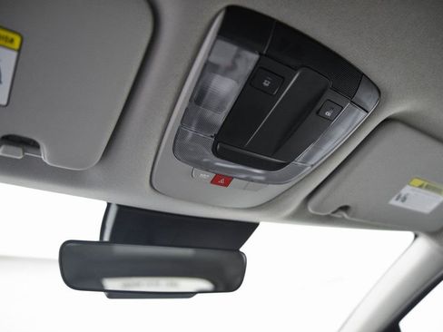 Used 2025 Kia Sportage EX image 20