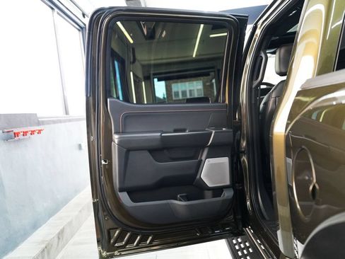 Used 2025 Ford F150 Raptor AWD/4WD image 13