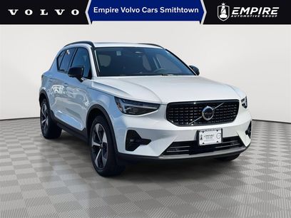 Certified 2025 Volvo XC40 B5 Plus w/ Protection Package Premier