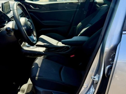 Used 2015 MAZDA MAZDA3 i Touring image 11