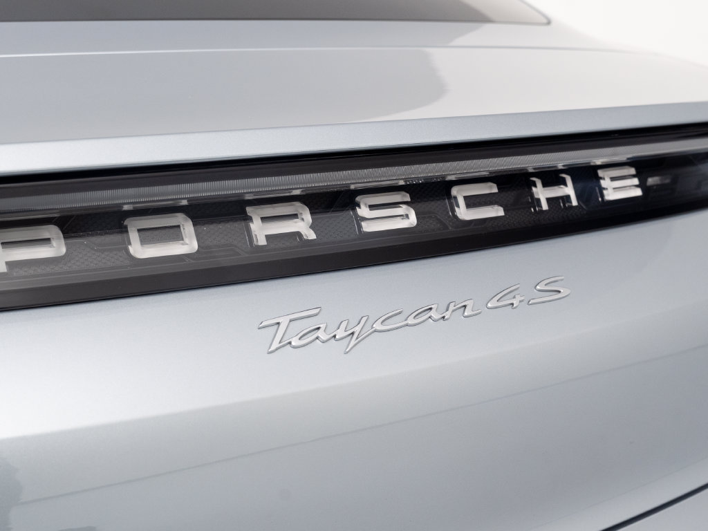 Certified 2023 Porsche Taycan 4S AWD/4WD image 47