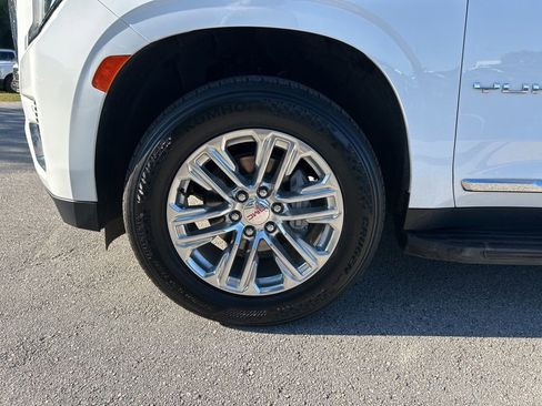 Used 2023 GMC Yukon SLT image 46