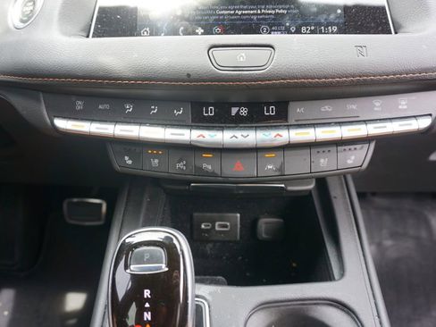 Used 2021 Cadillac XT4 Sport FWD image 13
