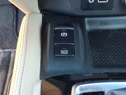 Used 2020 Nissan Rogue SL w/ Premium Package image 15