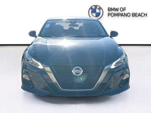 Used 2021 Nissan Altima 2.5 SR image 2