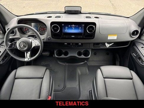 New 2025 Mercedes-Benz Sprinter 2500 image 22