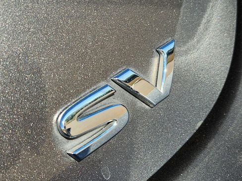 Used 2021 Nissan Leaf SV w/ SV Technology Package image 16