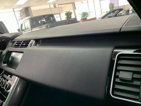 Used 2017 Land Rover Range Rover Sport Supercharged image 19